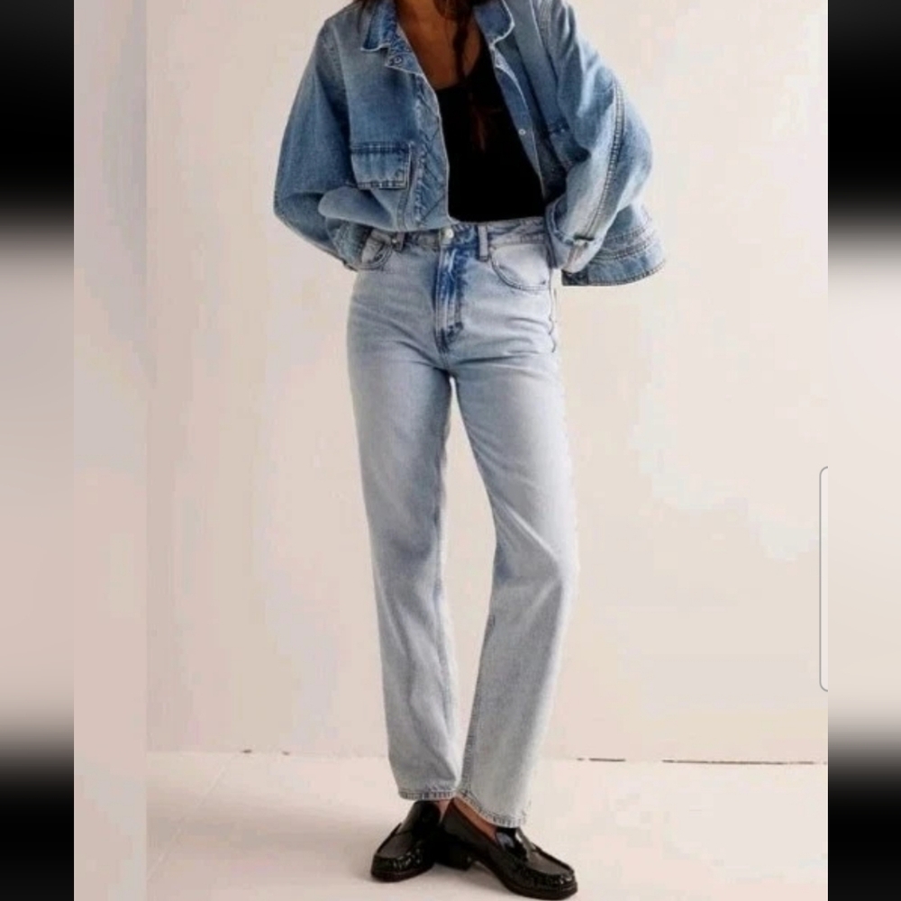 We The Free People The Pacifica High Rise Slim Straight Leg Jeans LightBlue Sz24